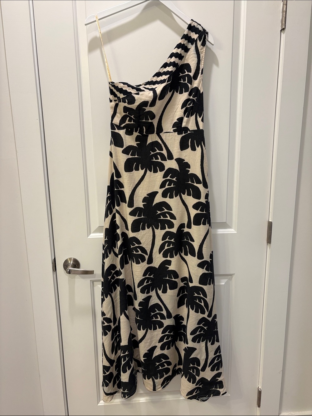 Farm Rio One Shoulder Linen Palm Tree Dress | Black & White | Size Small - Picture 12 of 14